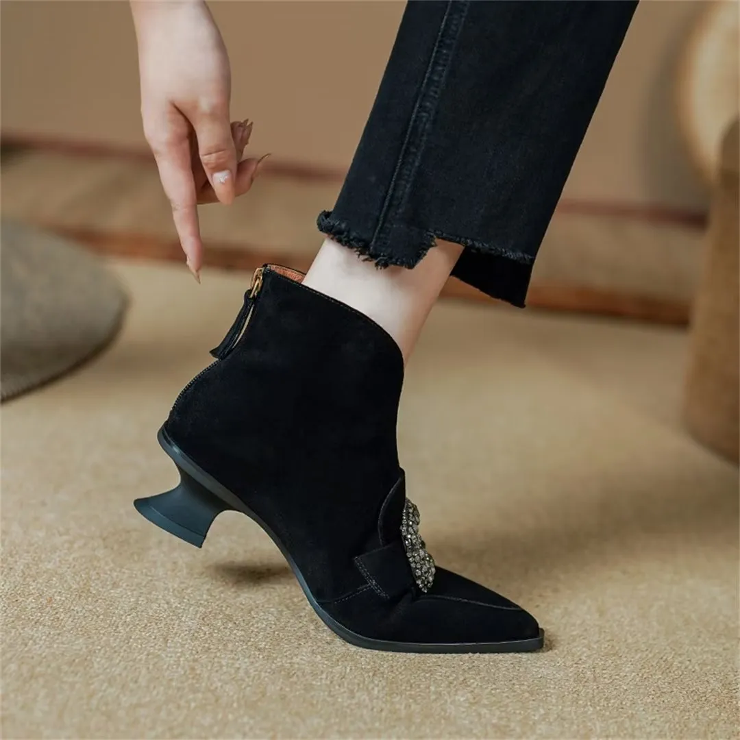 Chic Pointed-Toe Ankle Leather Boots