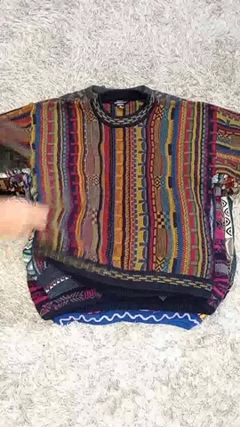 COOGI STYLE CRAZY SWEATERS - 17 PCS