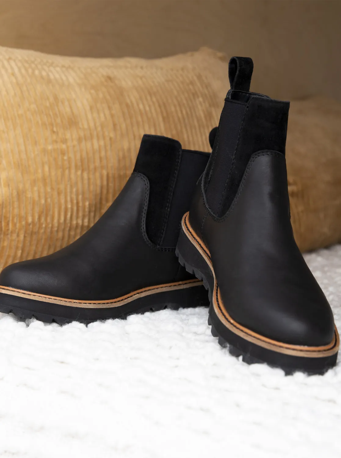 Marren Chelsea Boots - Black